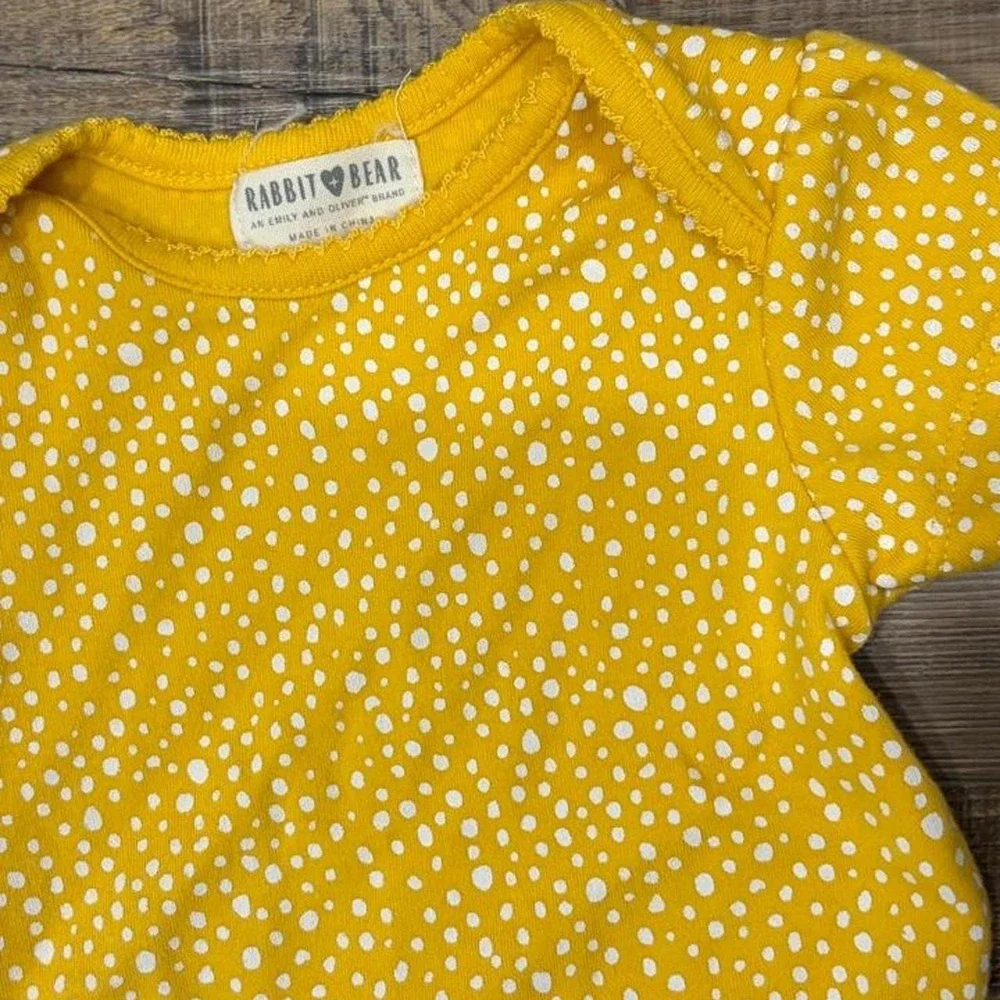 'Rabbit & Bear 3-6 mo organic cotton yellow bodysuit with white polka dots
